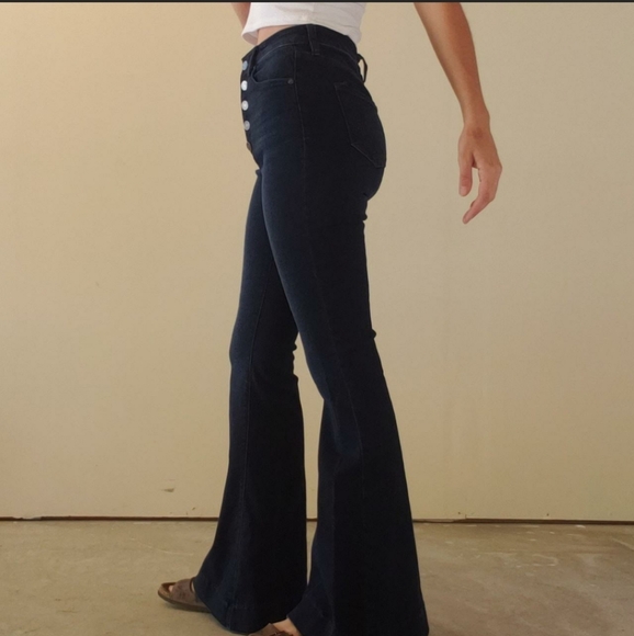 KanCan Women's Size 5/26 High Waist Button Fly Bell Bottom Flare Jeans - Picture 2 of 9